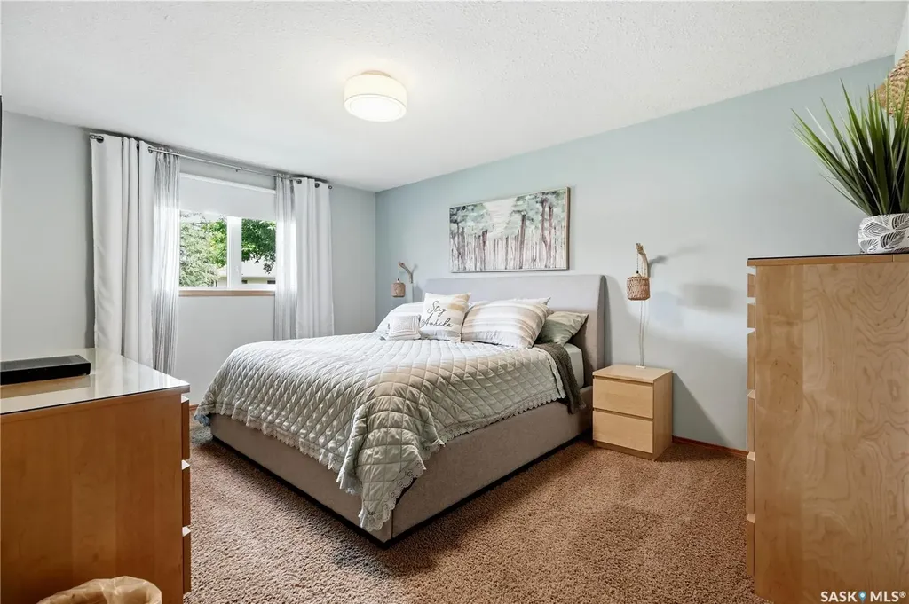 3352 Brookshire Lane Regina SK S4V 2R1