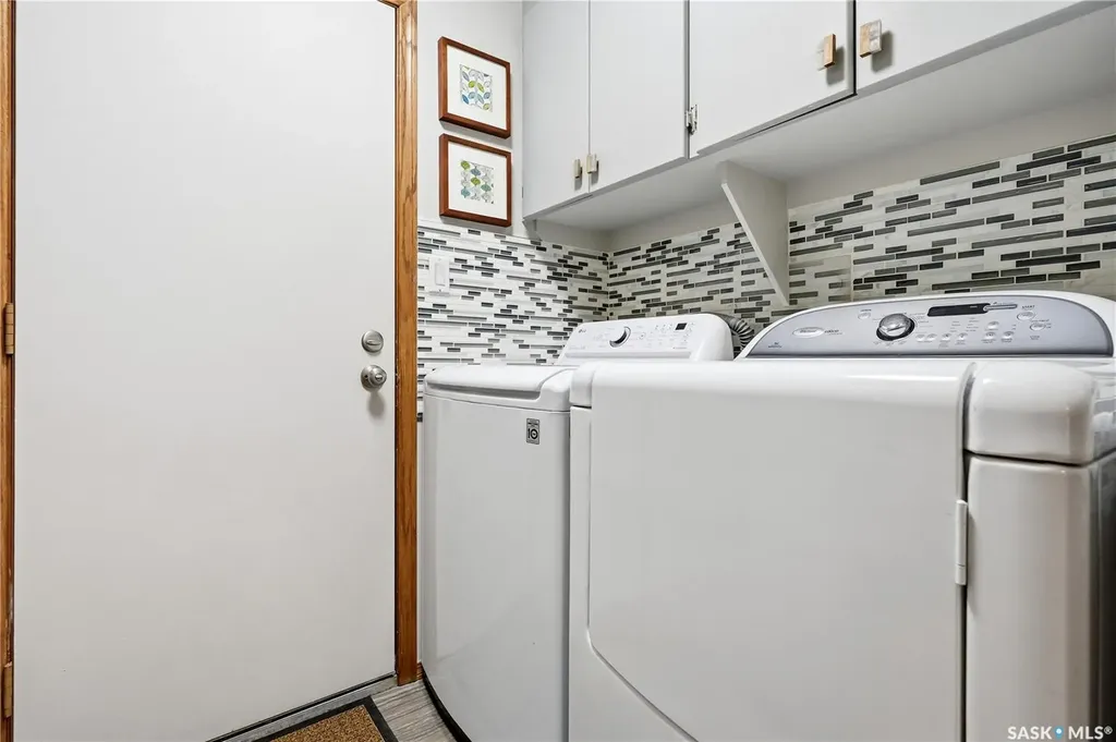 3352 Brookshire Lane Regina SK S4V 2R1