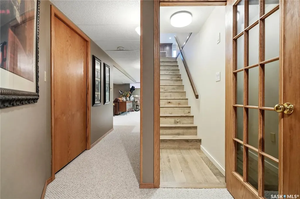 3352 Brookshire Lane Regina SK S4V 2R1