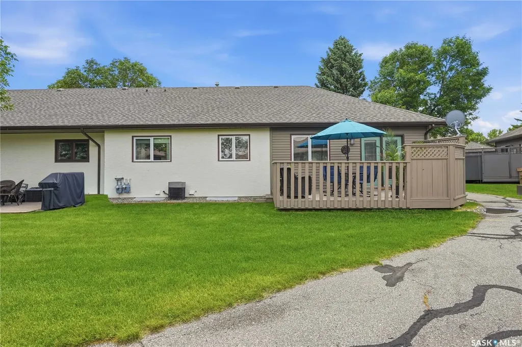 3352 Brookshire Lane Regina SK S4V 2R1