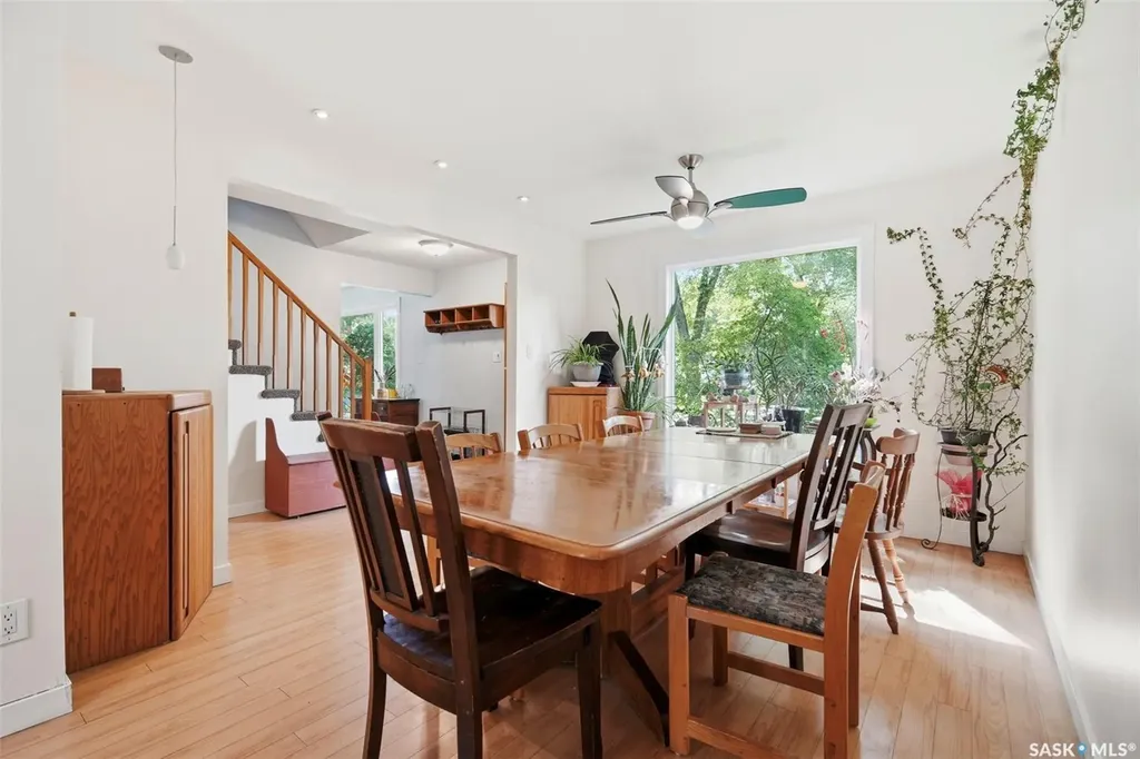 22 Rutter Crescent Saskatoon SK S7H 3B7