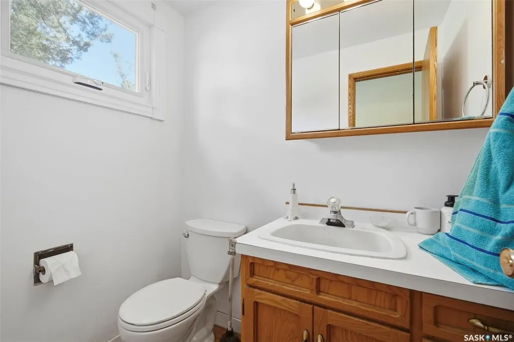 22 Rutter Crescent Saskatoon SK S7H 3B7
