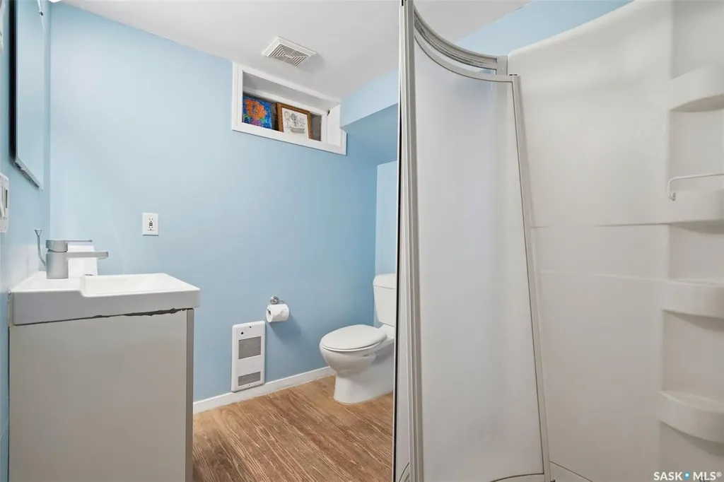22 Rutter Crescent Saskatoon SK S7H 3B7