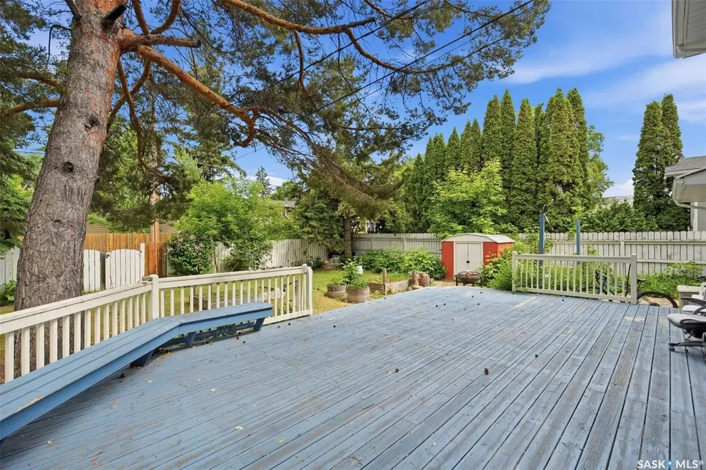 22 Rutter Crescent Saskatoon SK S7H 3B7