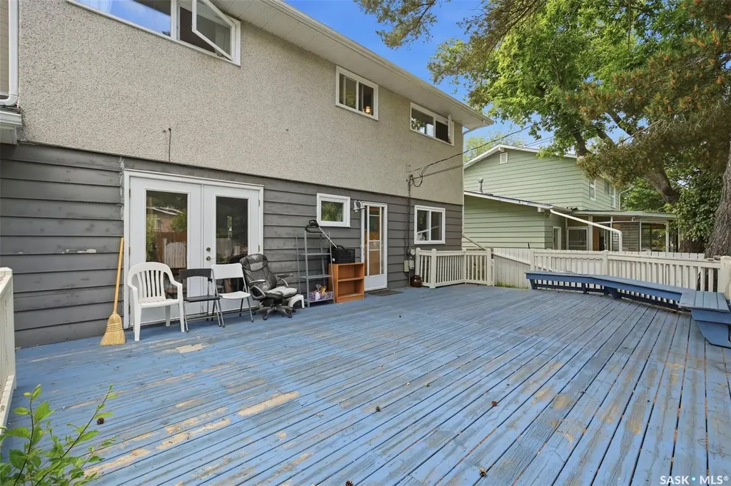 22 Rutter Crescent Saskatoon SK S7H 3B7