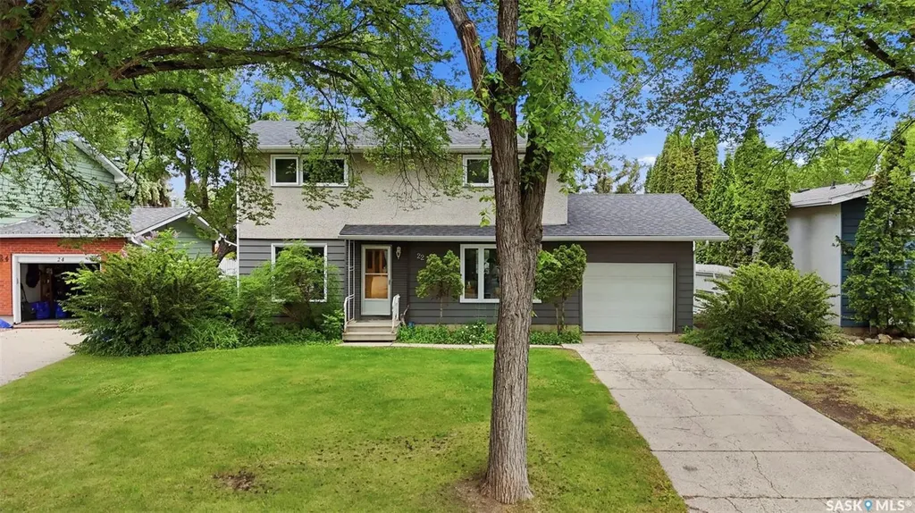 22 Rutter Crescent Saskatoon SK S7H 3B7