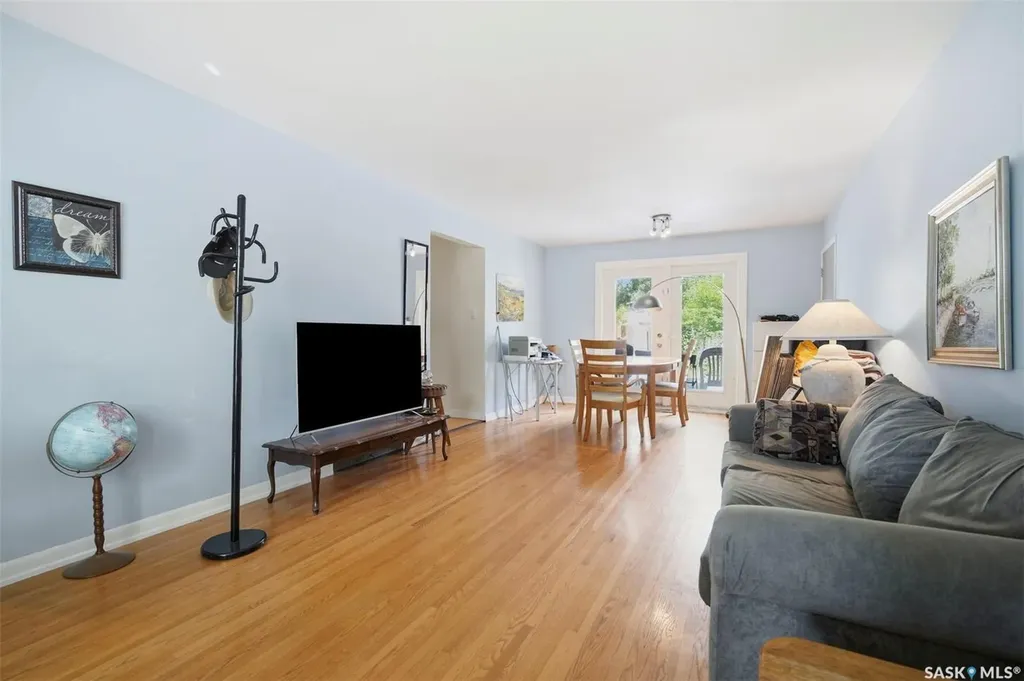 22 Rutter Crescent Saskatoon SK S7H 3B7