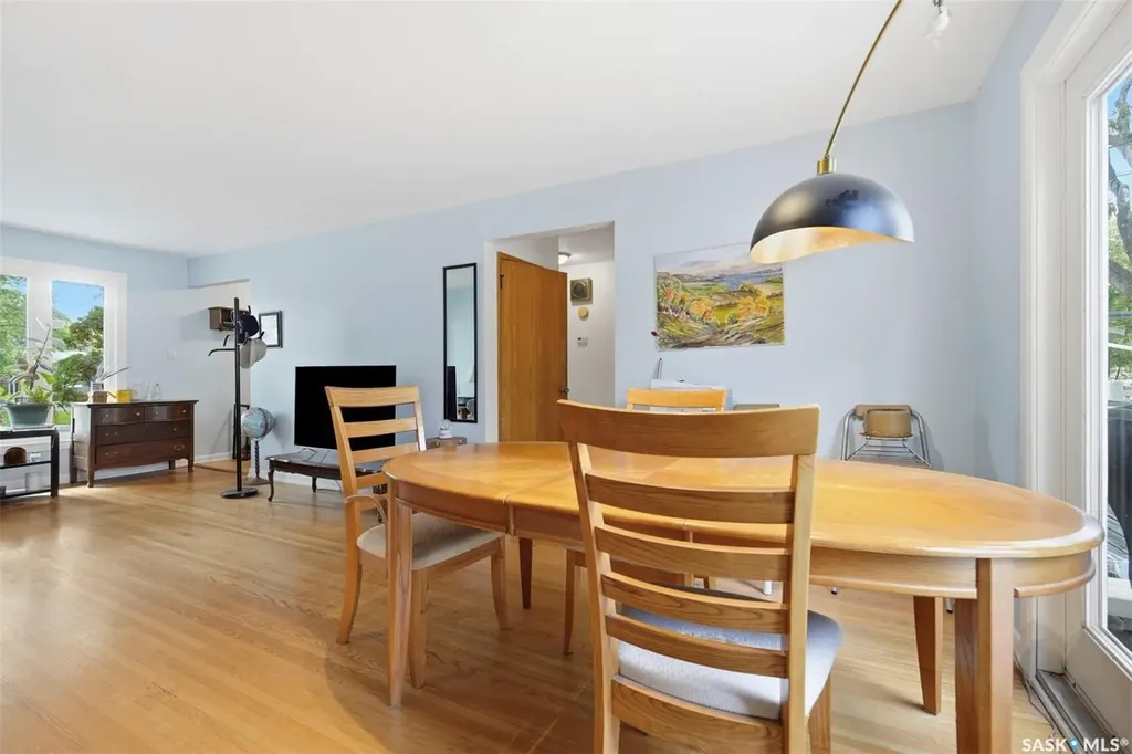 22 Rutter Crescent Saskatoon SK S7H 3B7