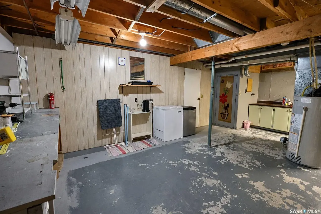 1269 Gillmor Crescent Prince Albert SK S6V 6A8