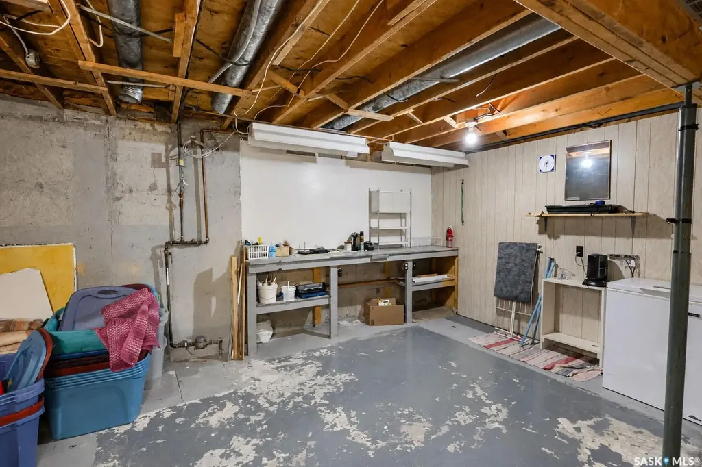 1269 Gillmor Crescent Prince Albert SK S6V 6A8