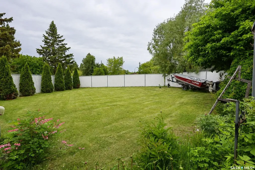 1269 Gillmor Crescent Prince Albert SK S6V 6A8