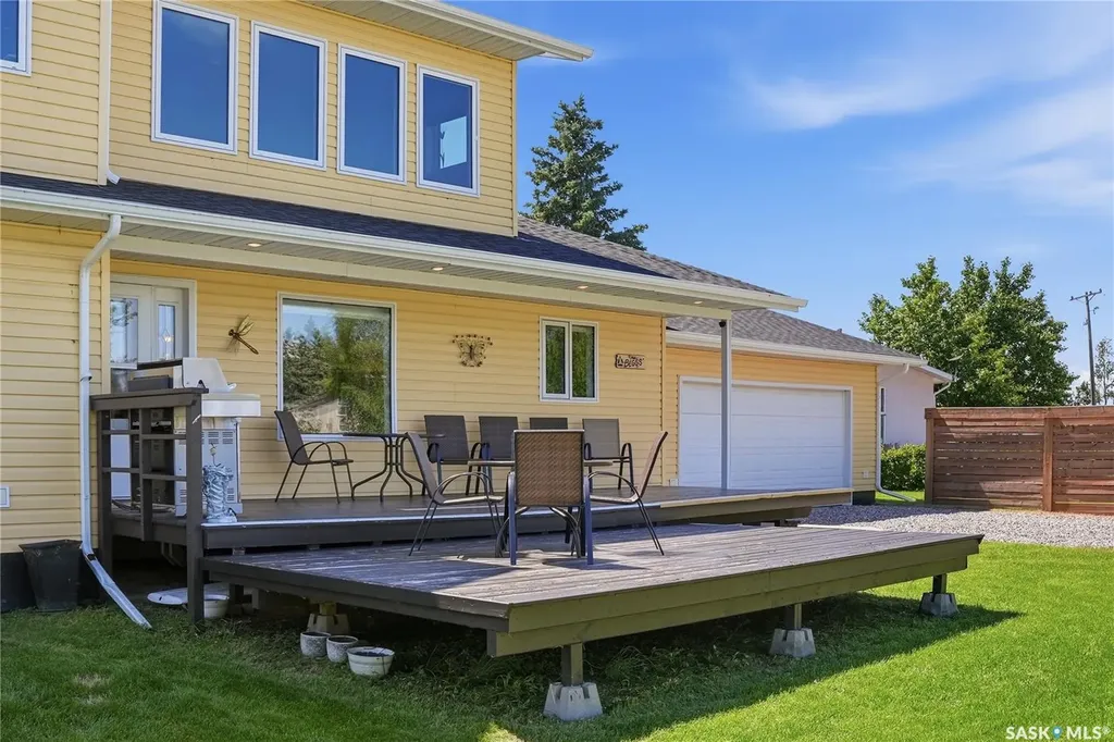 4 Marina Drive Candle Lake SK S0J 3E0