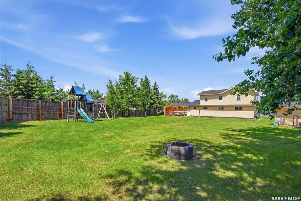 4 Marina Drive Candle Lake SK S0J 3E0
