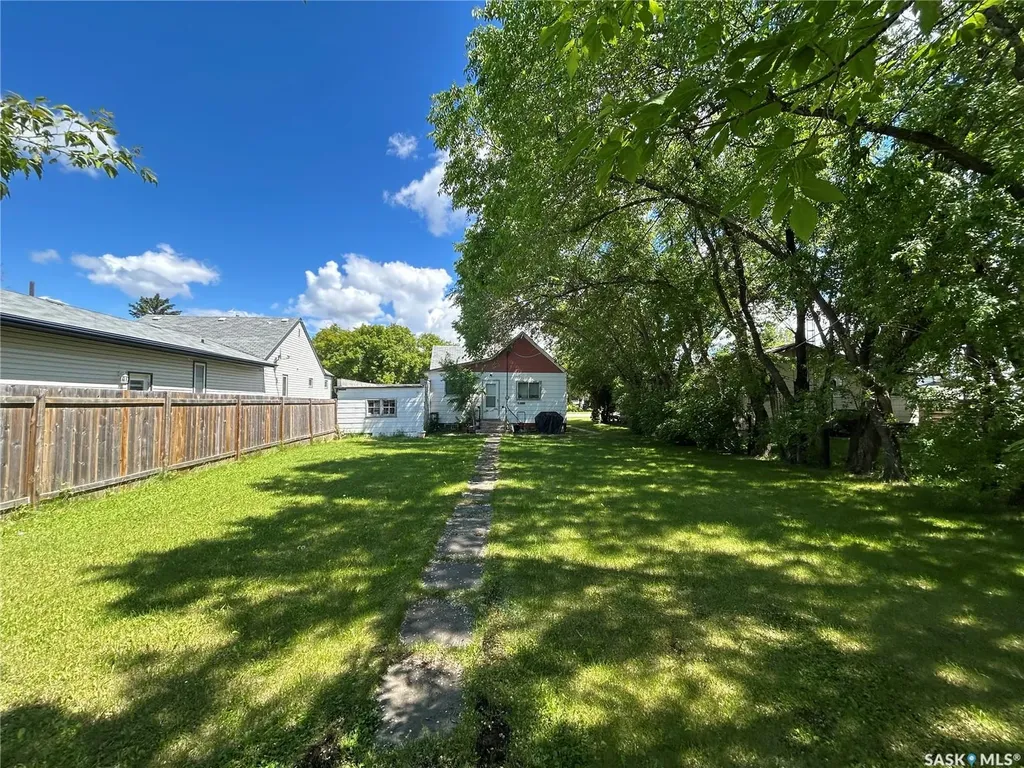 527-531-535 6th Street Humboldt SK S0K 2A0
