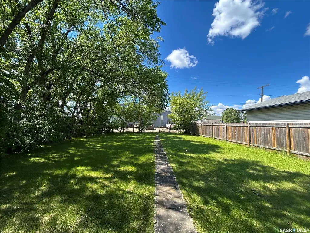 527-531-535 6th Street Humboldt SK S0K 2A0