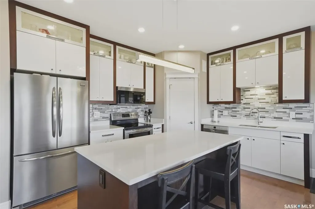 238 Gillies Street Saskatoon SK S7V 0J7