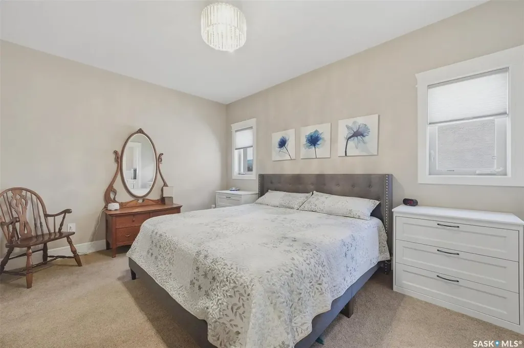 238 Gillies Street Saskatoon SK S7V 0J7