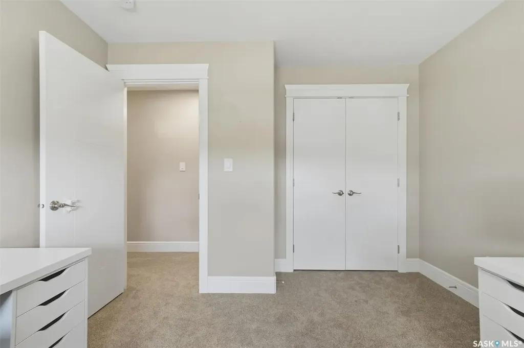 238 Gillies Street Saskatoon SK S7V 0J7