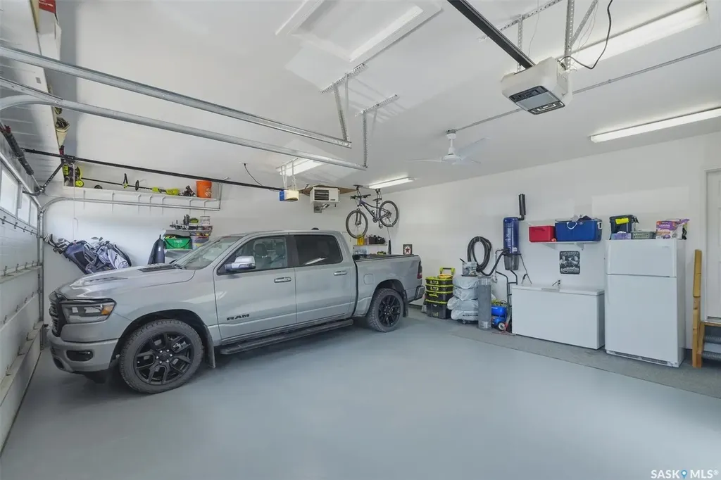 238 Gillies Street Saskatoon SK S7V 0J7