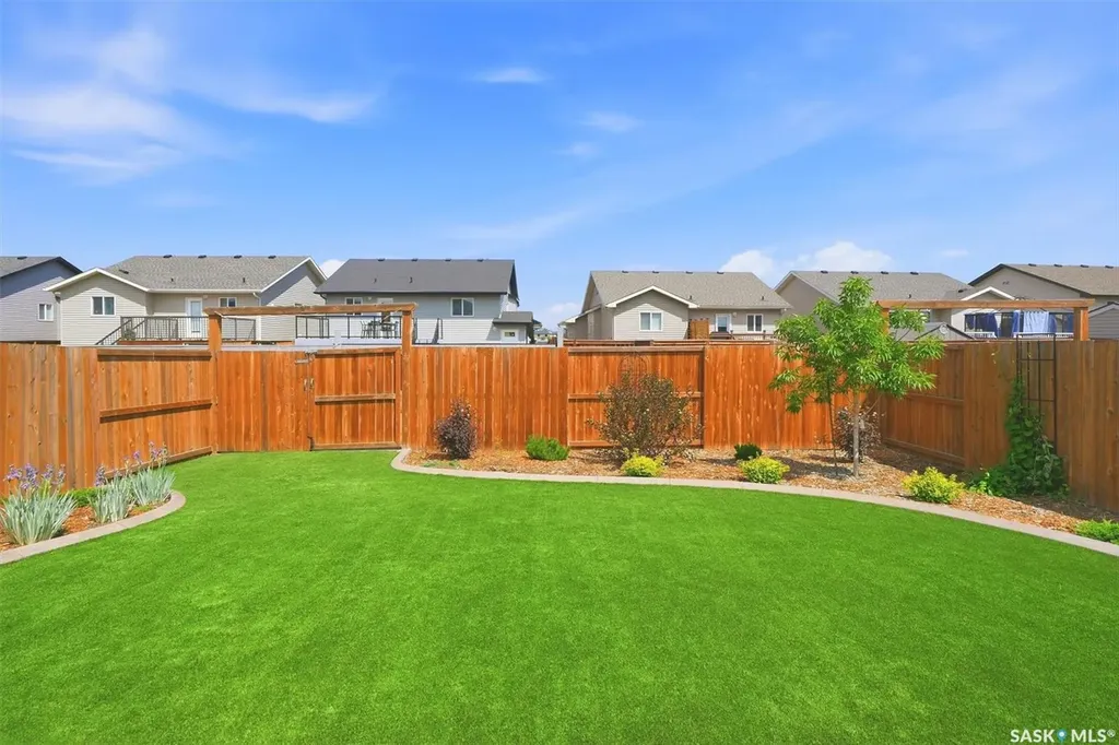 238 Gillies Street Saskatoon SK S7V 0J7