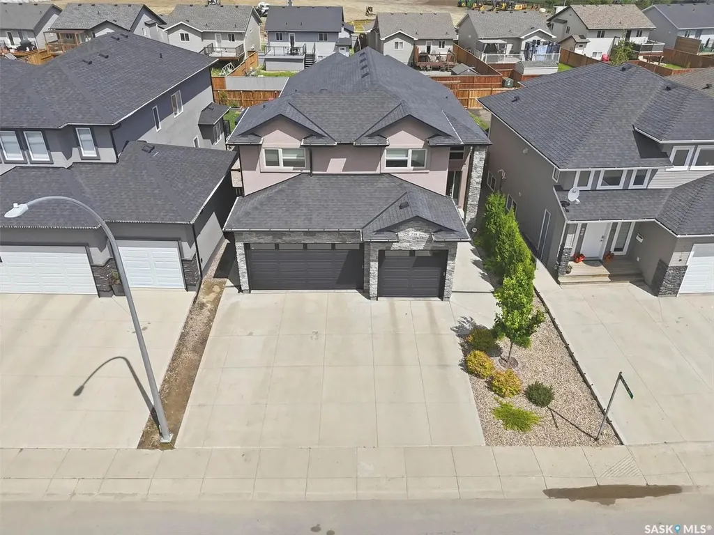 238 Gillies Street Saskatoon SK S7V 0J7
