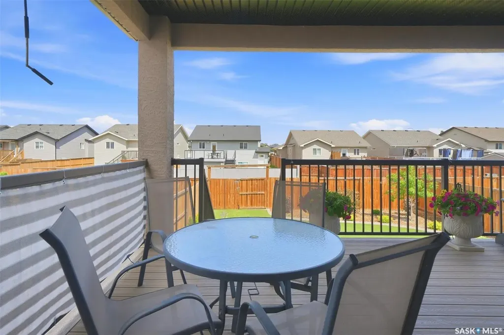 238 Gillies Street Saskatoon SK S7V 0J7
