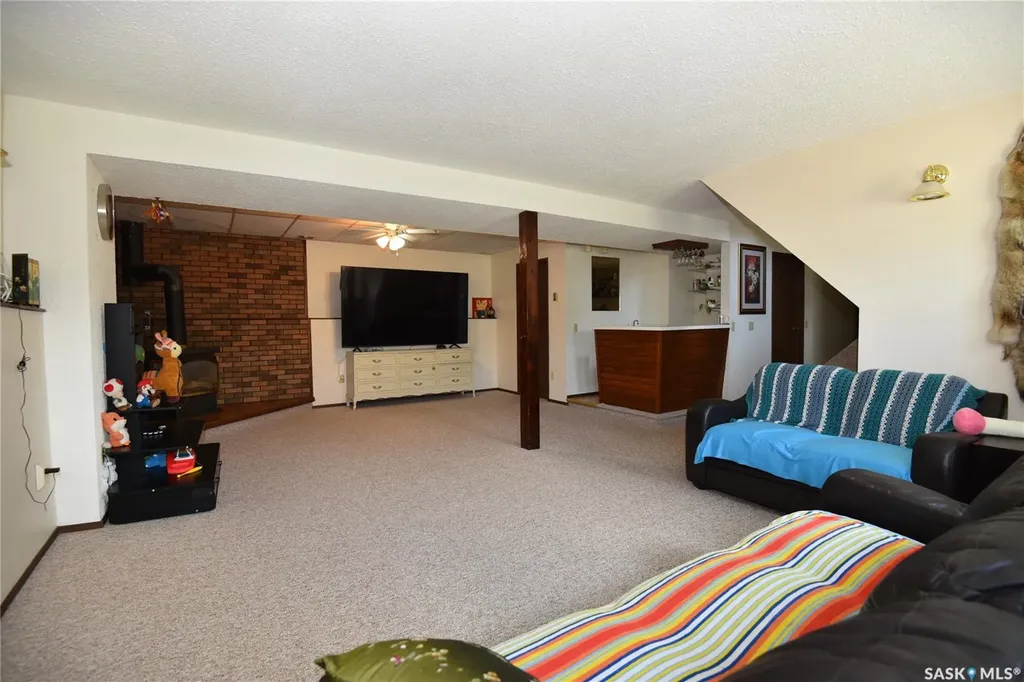 309 Watson Crescent Nipawin SK S0E 1E0