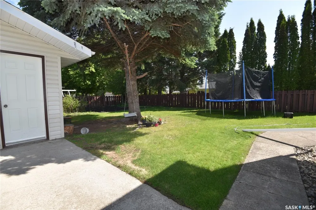 309 Watson Crescent Nipawin SK S0E 1E0