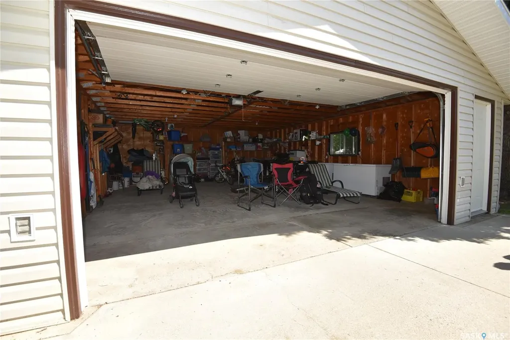 309 Watson Crescent Nipawin SK S0E 1E0