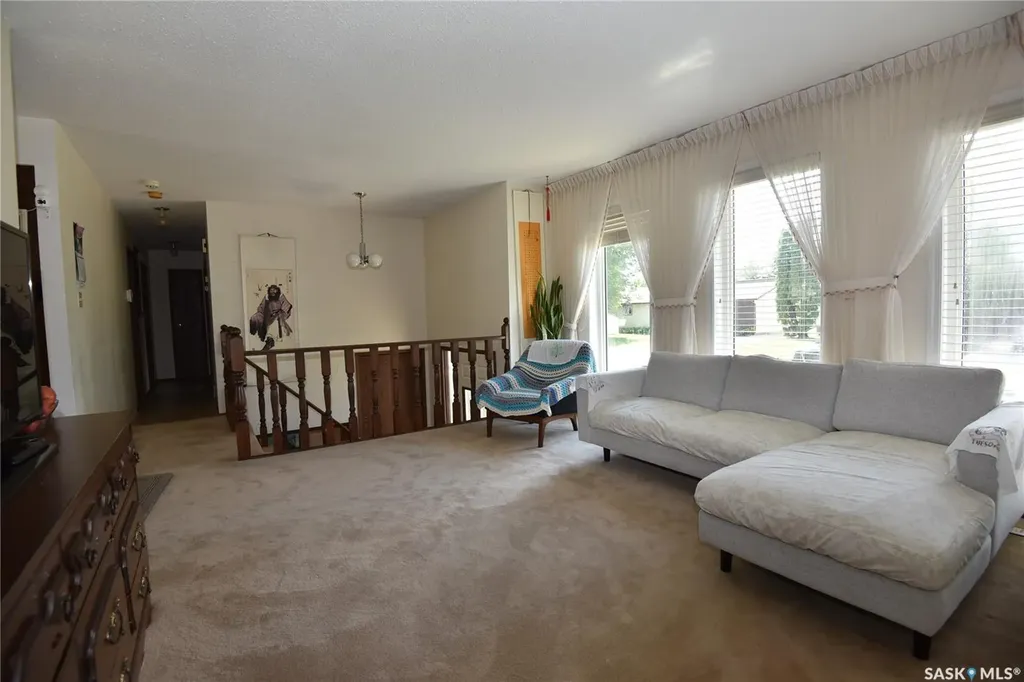 309 Watson Crescent Nipawin SK S0E 1E0