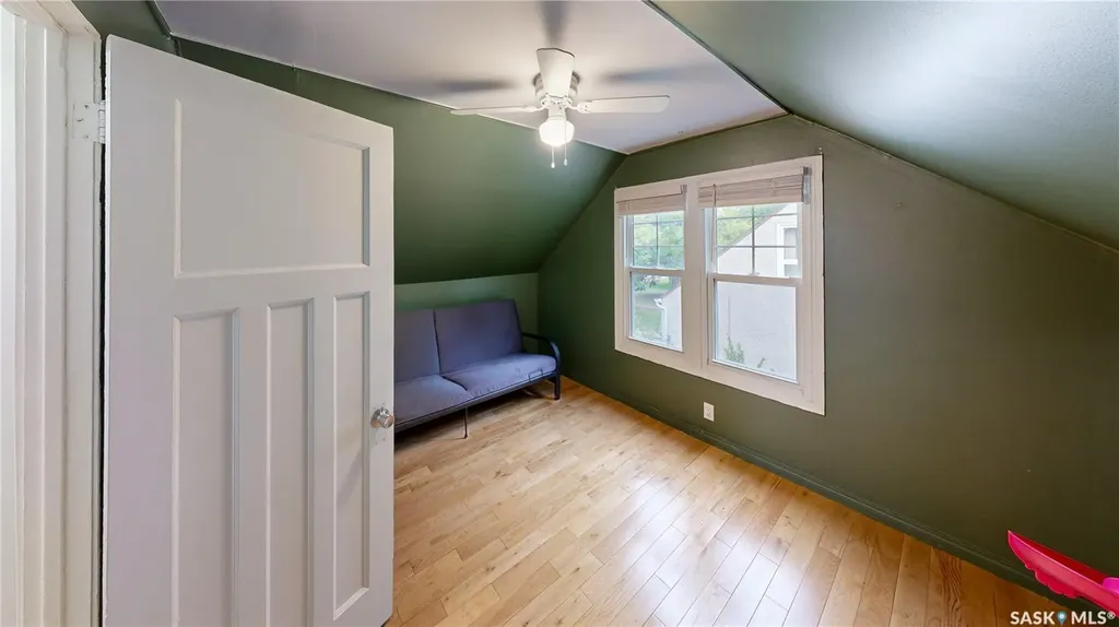 16 Cecil Crescent Regina SK S4T 5Y5