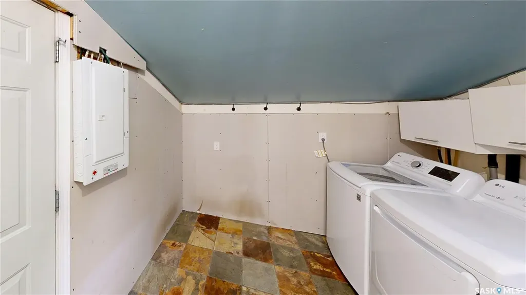 16 Cecil Crescent Regina SK S4T 5Y5
