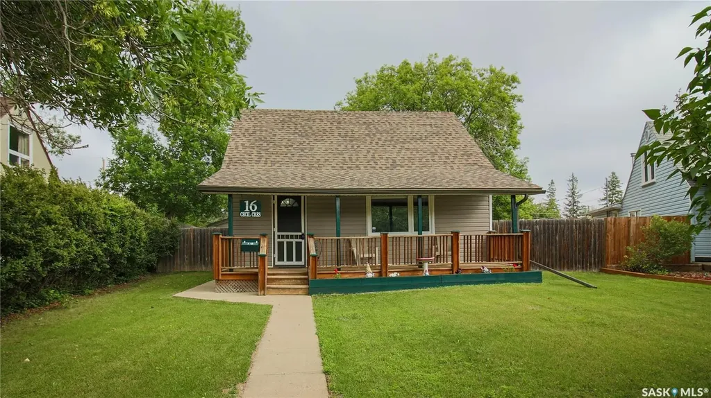 16 Cecil Crescent Regina SK S4T 5Y5