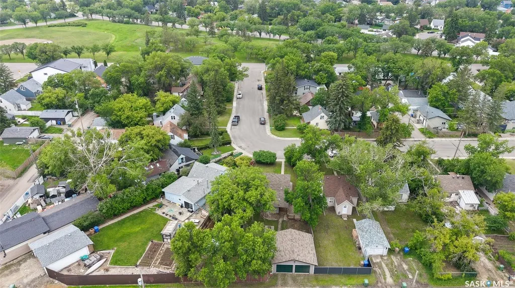 16 Cecil Crescent Regina SK S4T 5Y5