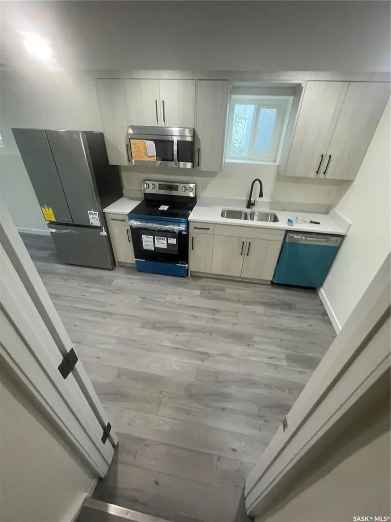 911 23rd Street Saskatoon SK S7L 0A5