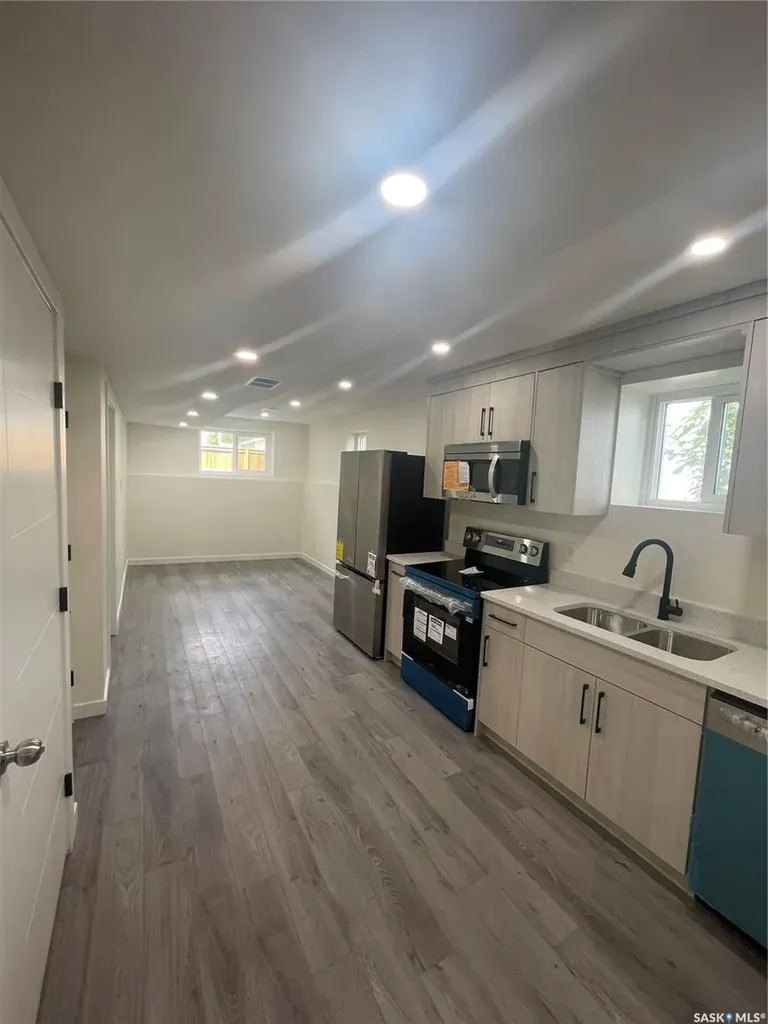 911 23rd Street Saskatoon SK S7L 0A5