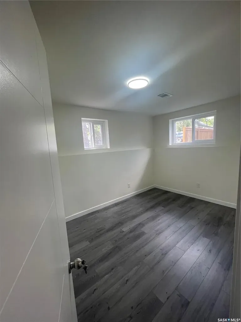 911 23rd Street Saskatoon SK S7L 0A5