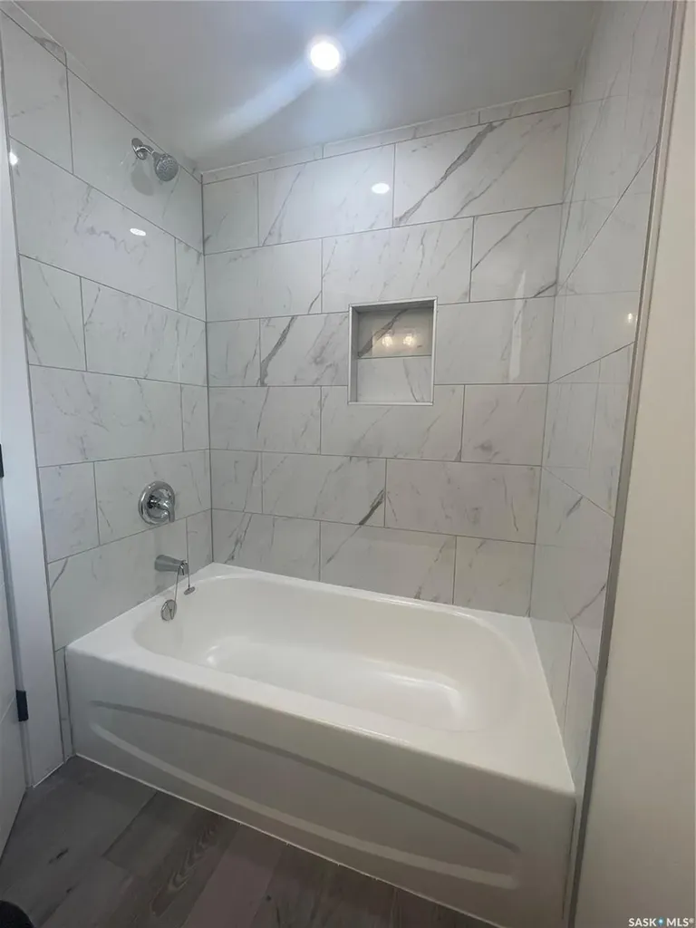 911 23rd Street Saskatoon SK S7L 0A5