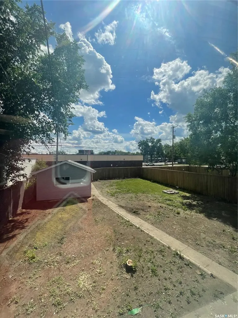 911 23rd Street Saskatoon SK S7L 0A5
