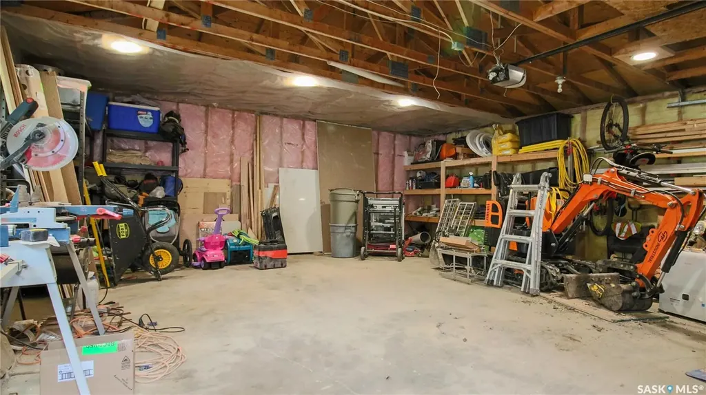 1912 Grant Drive Regina SK S4S 4V6