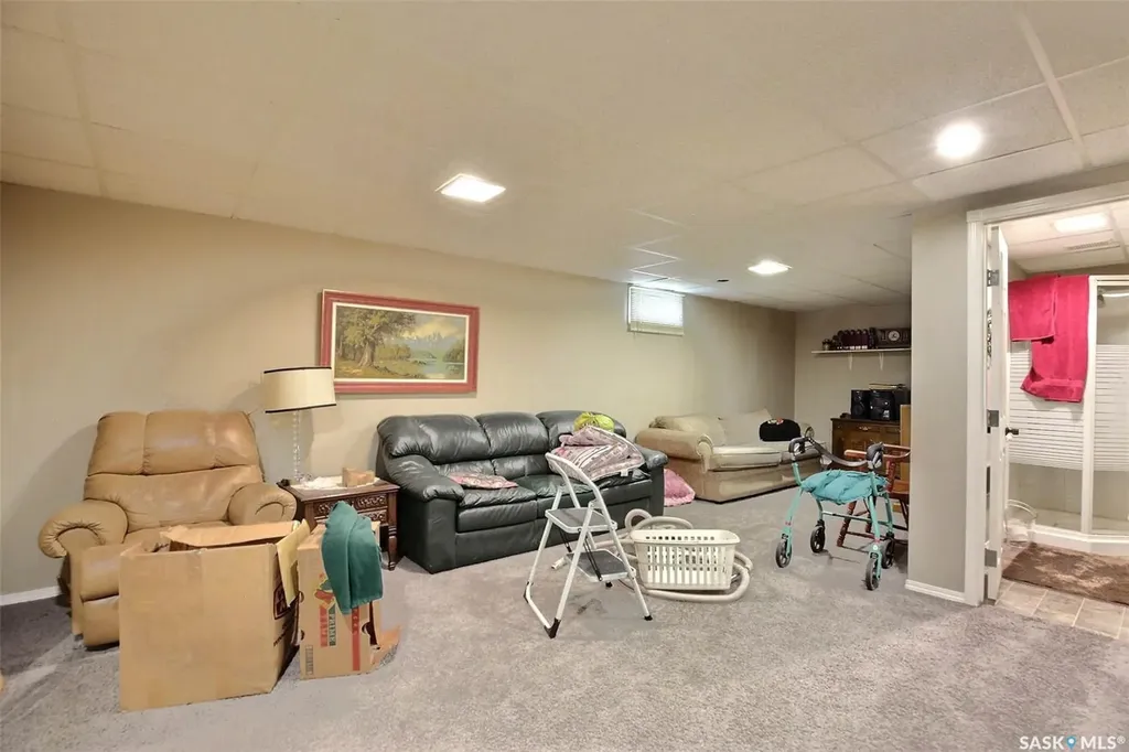 54 Springstein Avenue Regina SK S4R 7K7