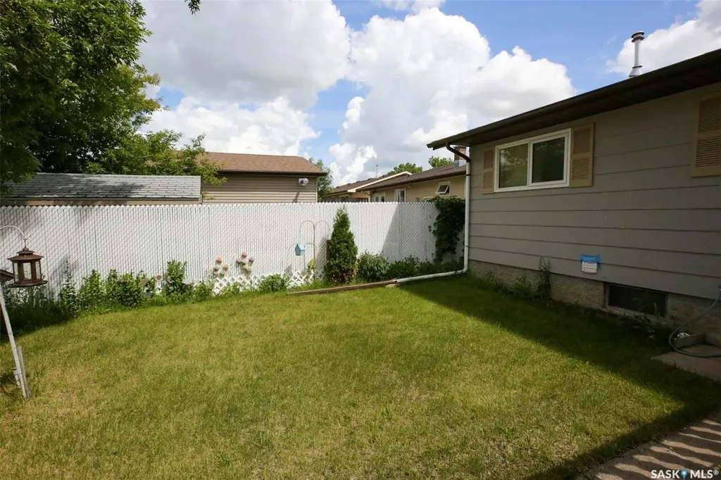 54 Springstein Avenue Regina SK S4R 7K7