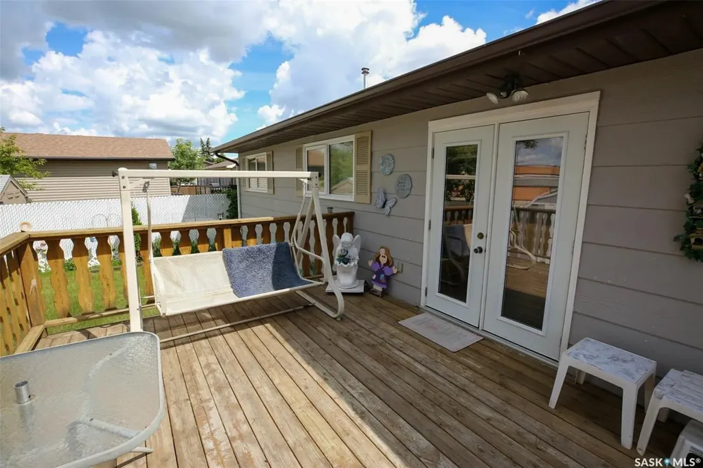 54 Springstein Avenue Regina SK S4R 7K7