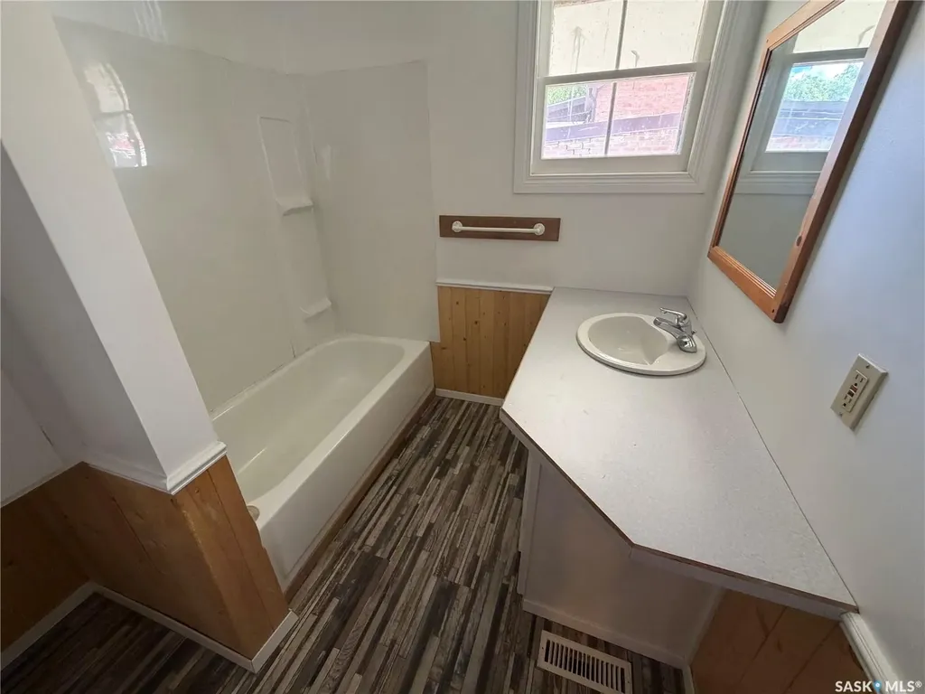 1106 1st Street Estevan SK S4A 0G9