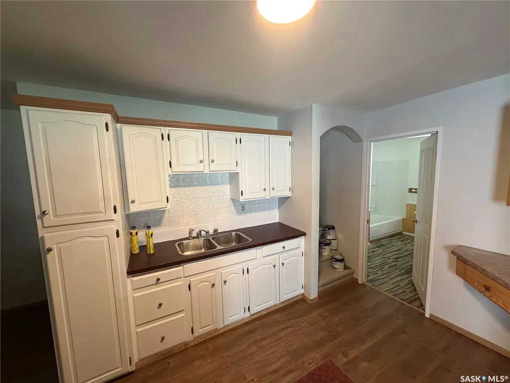 1106 1st Street Estevan SK S4A 0G9
