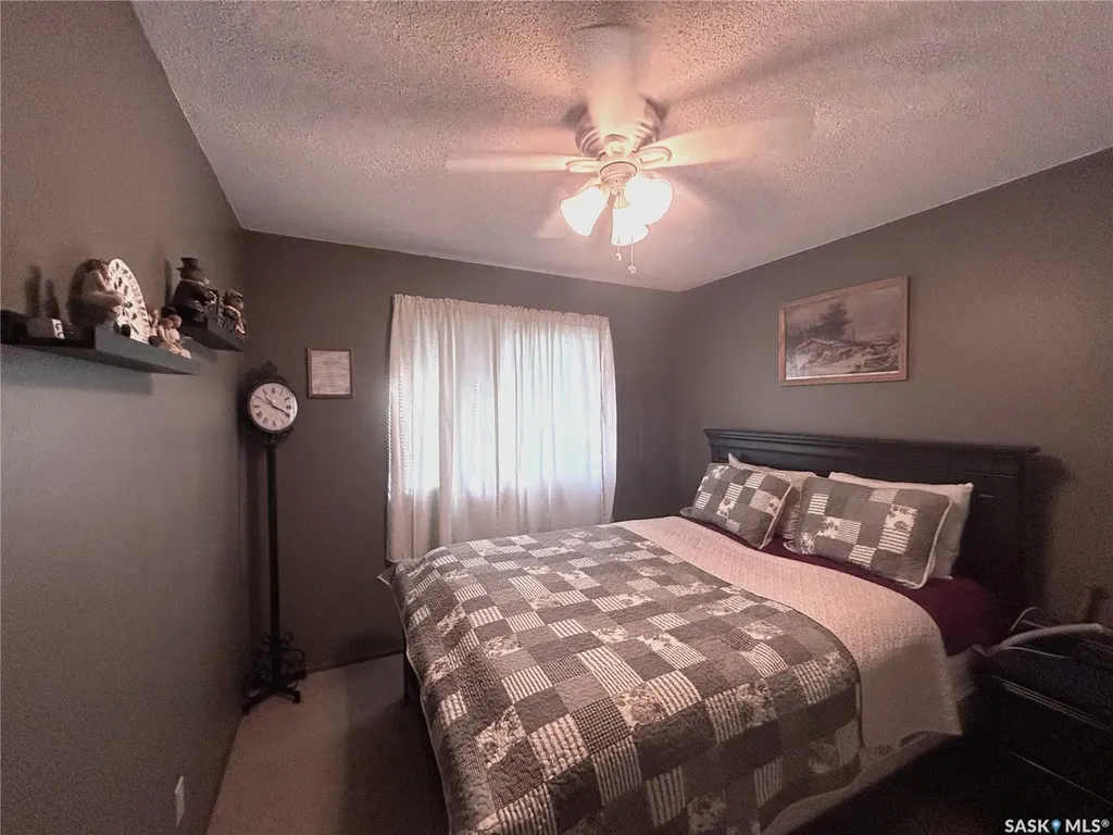 402 1st Street N Lampman SK S0C 1N0