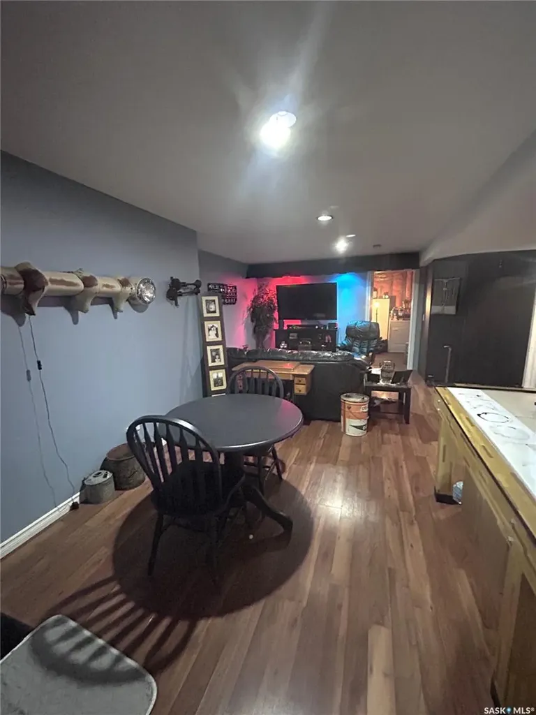 402 1st Street N Lampman SK S0C 1N0