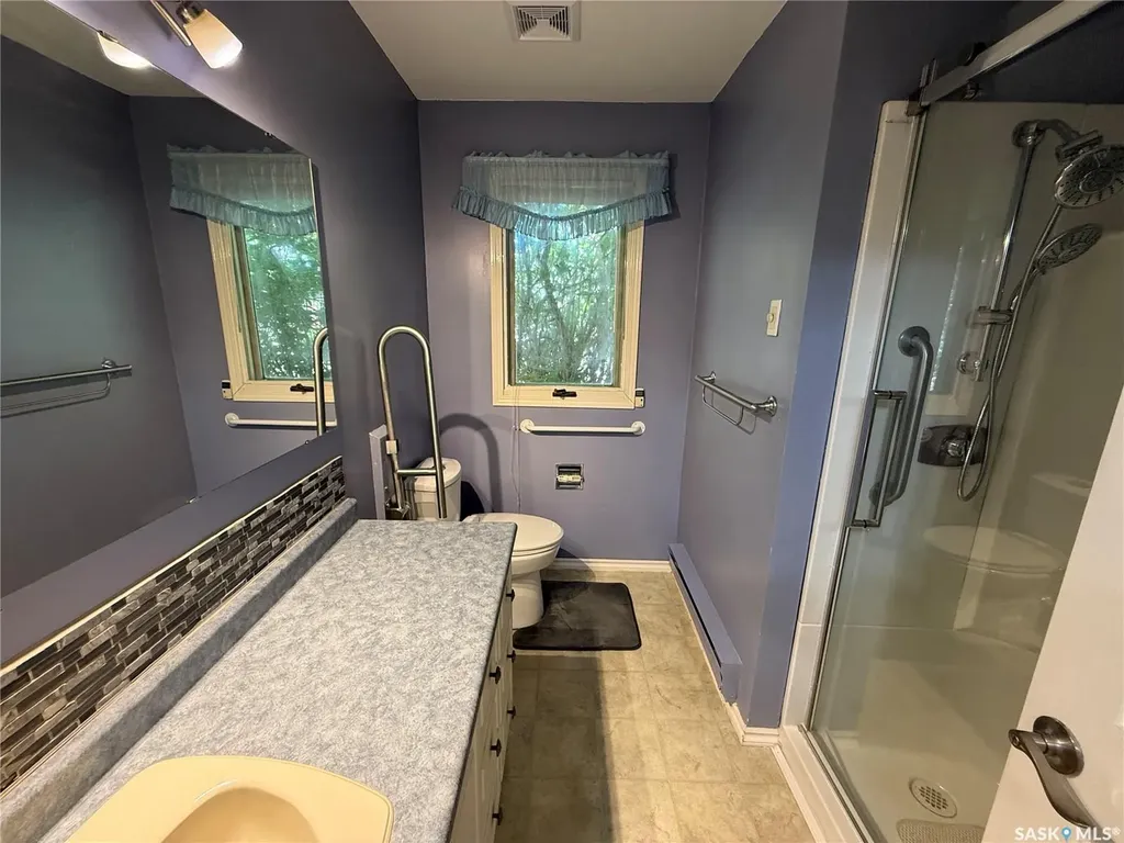 342 4th Avenue SW Eston SK S0L 1A0
