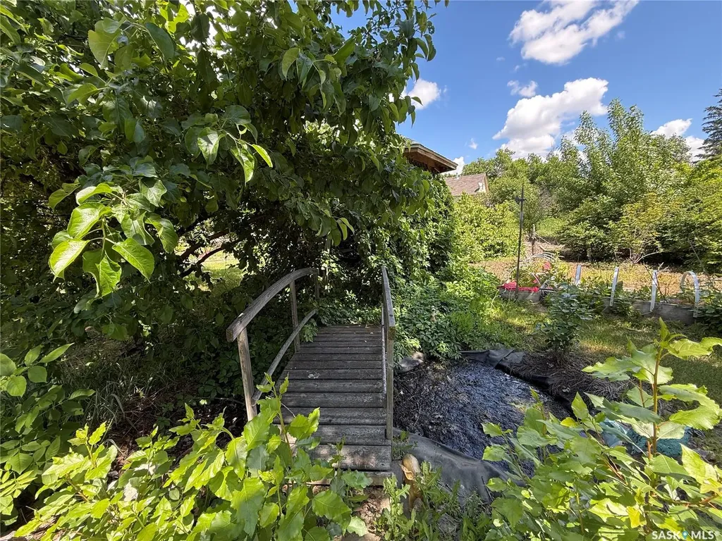 342 4th Avenue SW Eston SK S0L 1A0