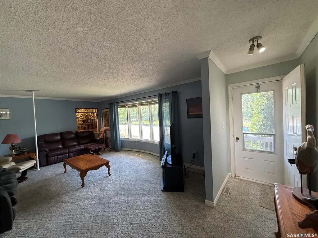 342 4th Avenue SW Eston SK S0L 1A0
